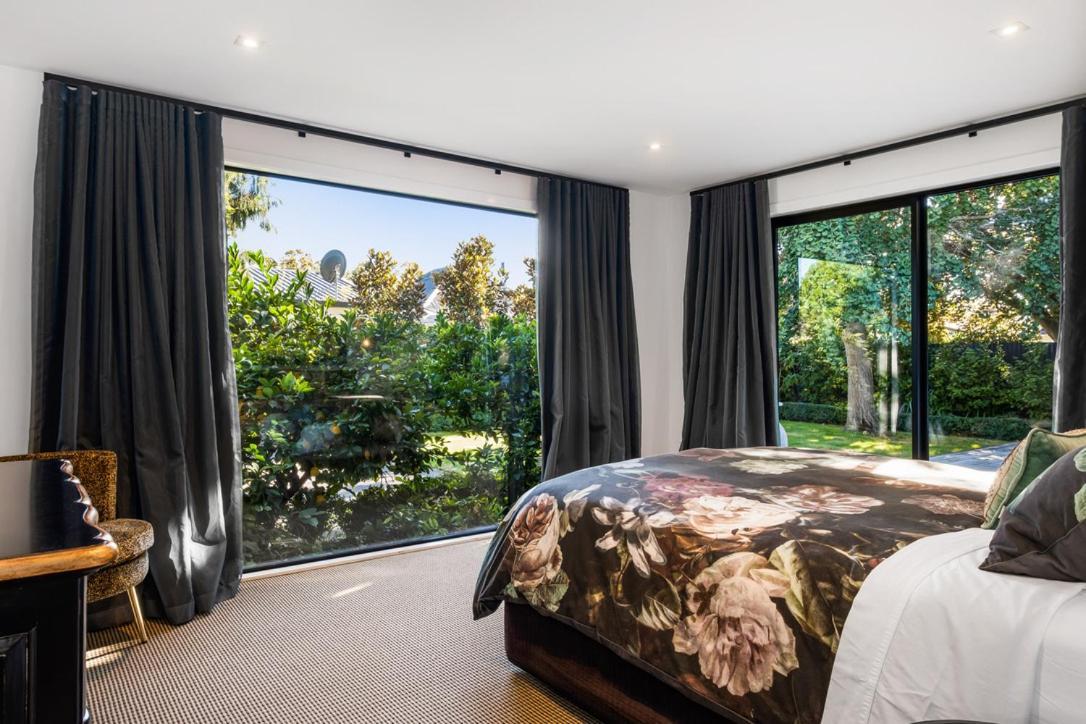 Black Luxury Lodge Blenheim Ngoại thất bức ảnh